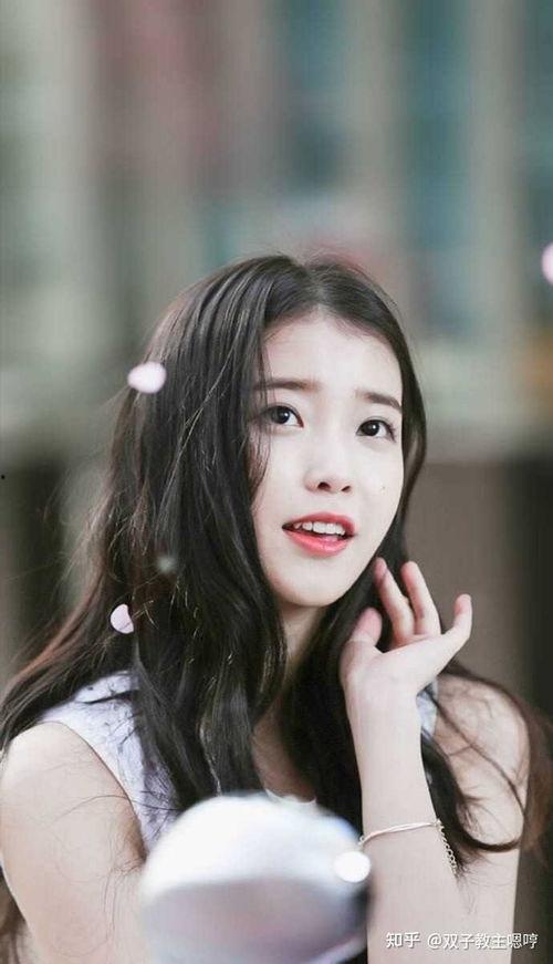 李知恩照片,美丽瞬间，青春风采